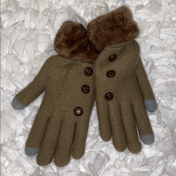 style & fashion Accessories - ☀️3/$20 Sale ☀️NEW style and Fashion knit gloves